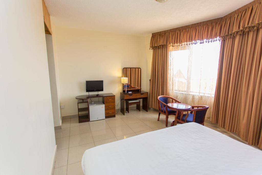 Civitas Hotel Κιγκάλι Εξωτερικό φωτογραφία