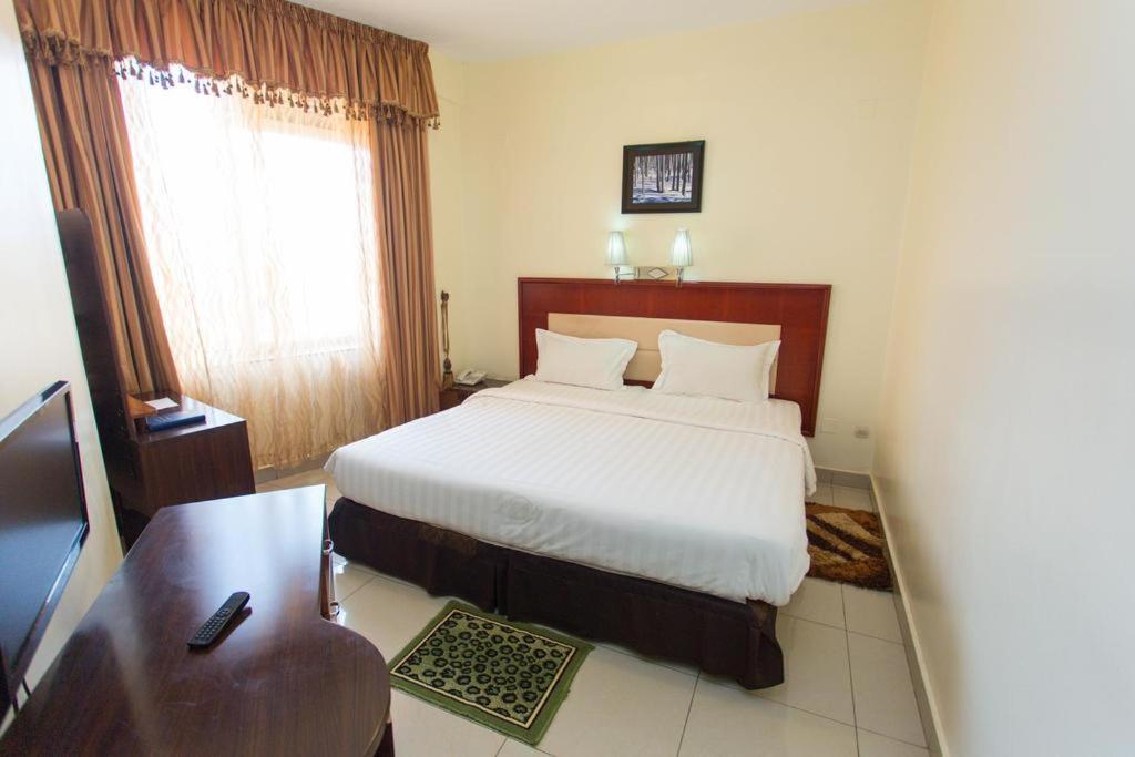 Civitas Hotel Κιγκάλι Εξωτερικό φωτογραφία