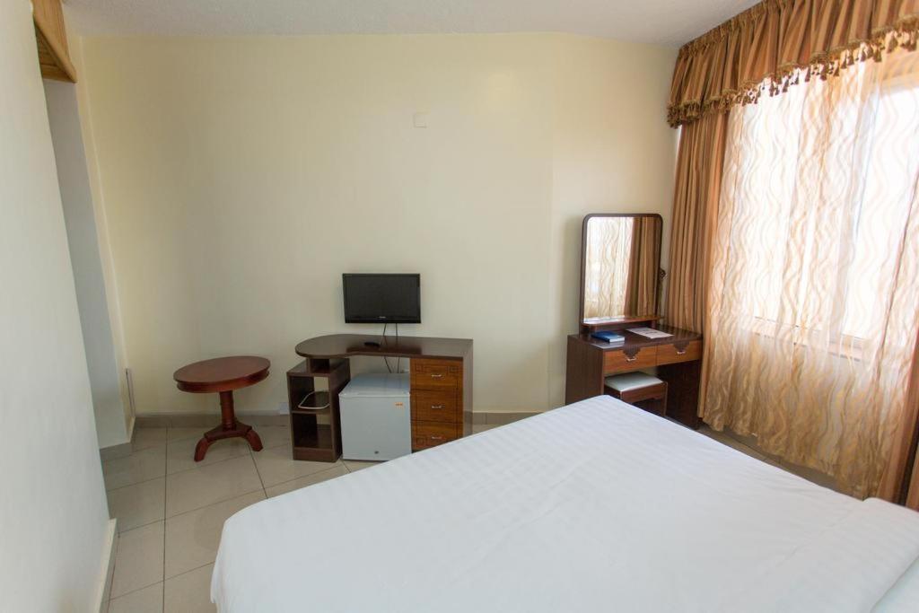 Civitas Hotel Κιγκάλι Εξωτερικό φωτογραφία