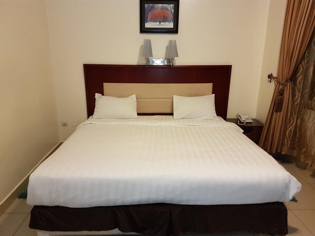 Civitas Hotel Κιγκάλι Εξωτερικό φωτογραφία