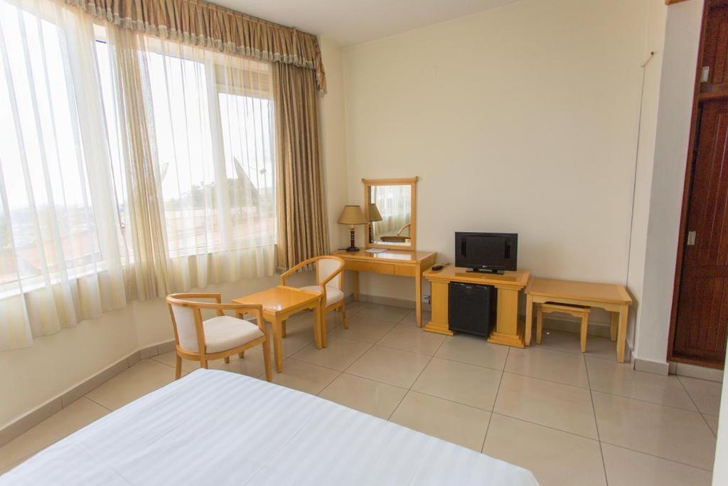 Civitas Hotel Κιγκάλι Εξωτερικό φωτογραφία