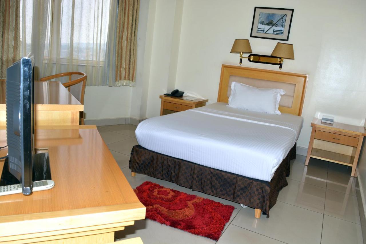 Civitas Hotel Κιγκάλι Εξωτερικό φωτογραφία